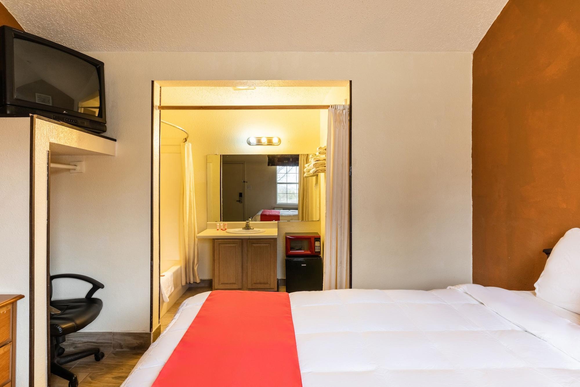 Oyo Hotel Decatur Tx Hwy 287 Northwest Экстерьер фото